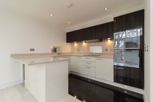 Westhall Road